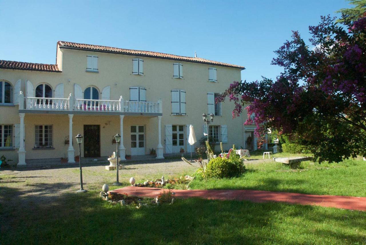 Le Clos Des Cedres B&B La Rochefoucauld Εξωτερικό φωτογραφία