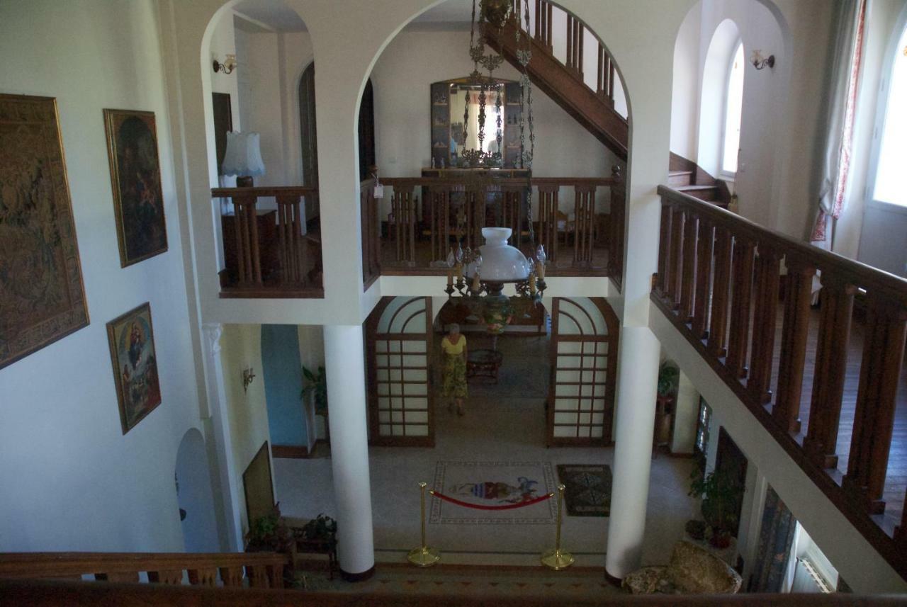 Le Clos Des Cedres B&B La Rochefoucauld Εξωτερικό φωτογραφία